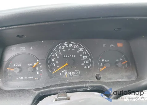 1997 Ford Crown Victoria Police Interceptor из США, поврежденный, VIN 2FALP71W2VX123995